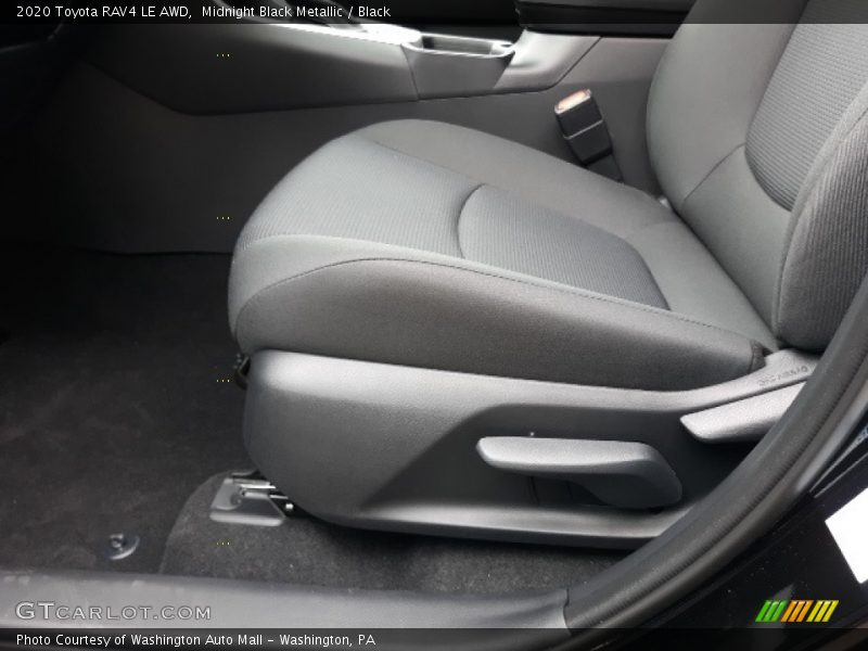 Midnight Black Metallic / Black 2020 Toyota RAV4 LE AWD