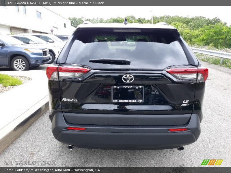 Midnight Black Metallic / Black 2020 Toyota RAV4 LE AWD