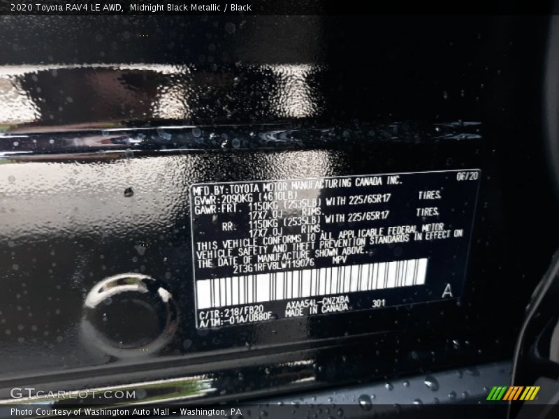 Midnight Black Metallic / Black 2020 Toyota RAV4 LE AWD