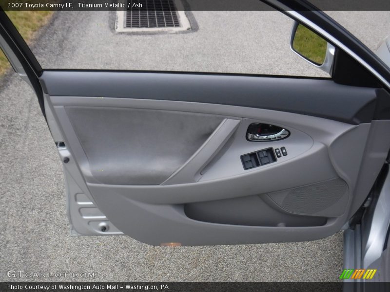 Titanium Metallic / Ash 2007 Toyota Camry LE