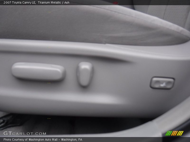 Titanium Metallic / Ash 2007 Toyota Camry LE