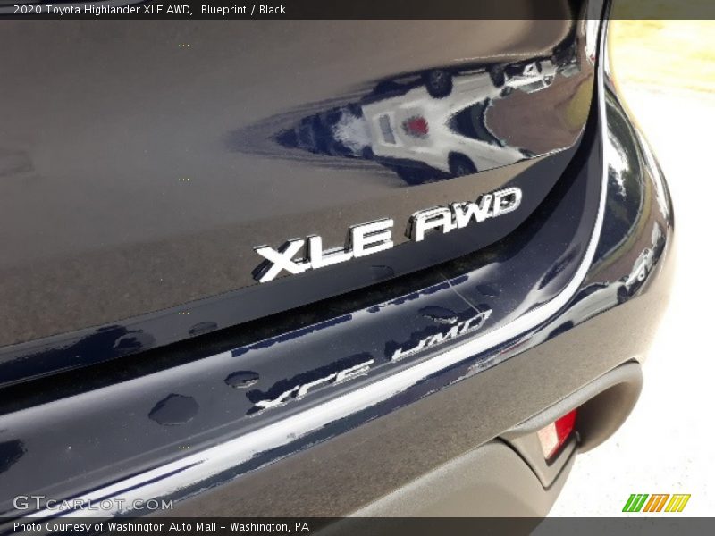 Blueprint / Black 2020 Toyota Highlander XLE AWD