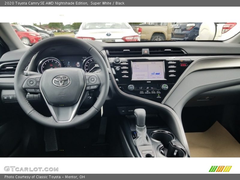 Super White / Black 2020 Toyota Camry SE AWD Nightshade Edition