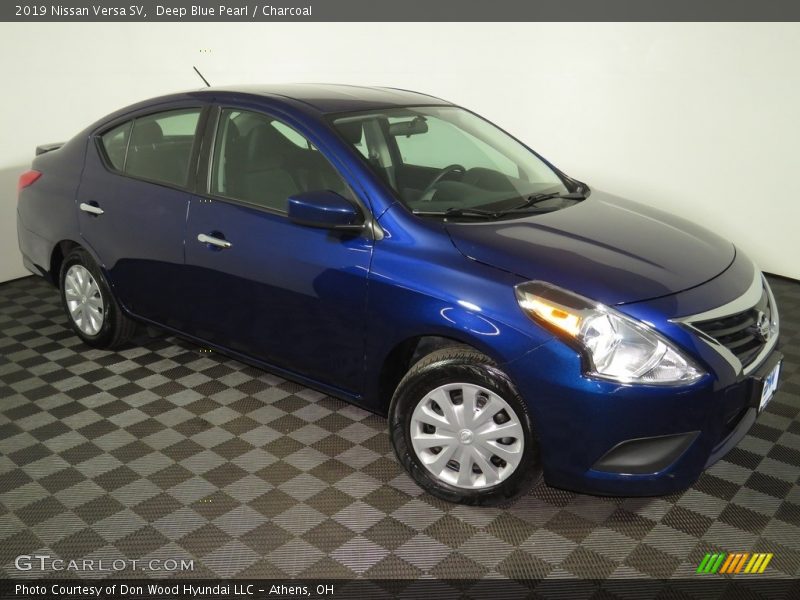 Deep Blue Pearl / Charcoal 2019 Nissan Versa SV