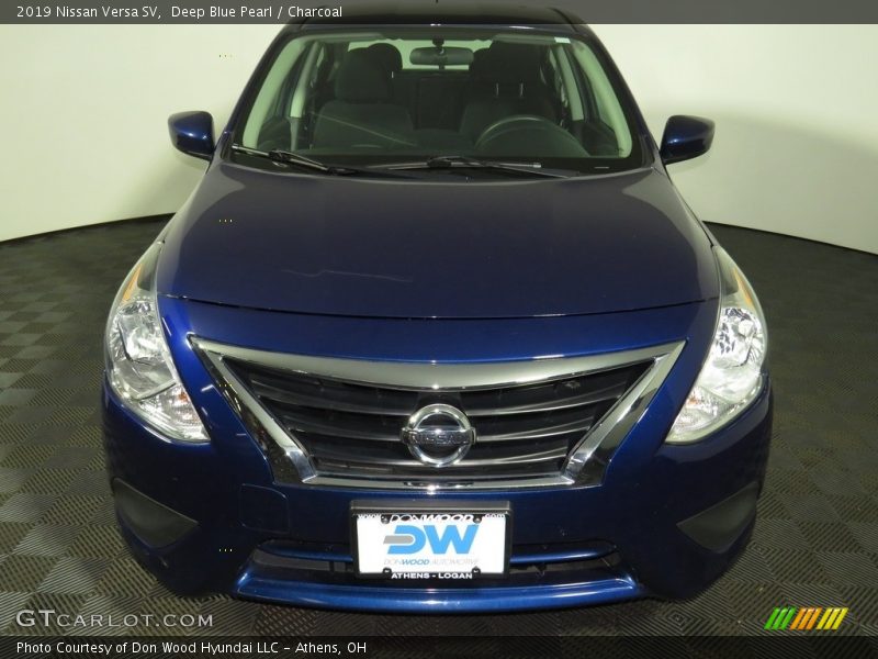 Deep Blue Pearl / Charcoal 2019 Nissan Versa SV