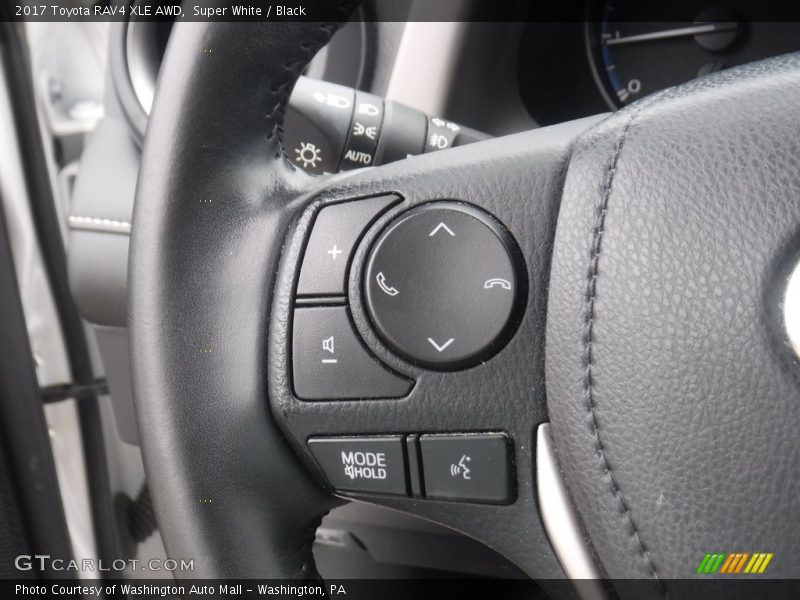 Super White / Black 2017 Toyota RAV4 XLE AWD