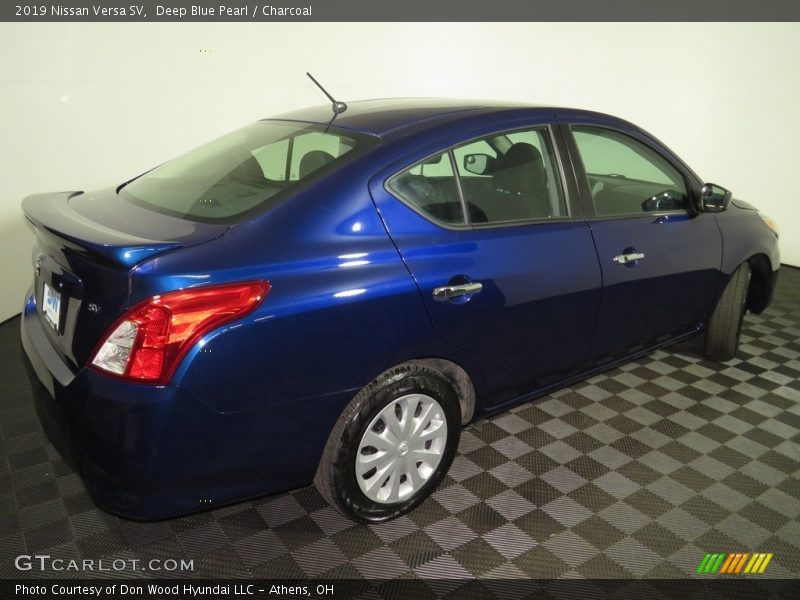 Deep Blue Pearl / Charcoal 2019 Nissan Versa SV