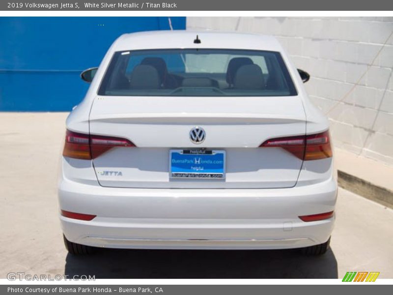 White Silver Metallic / Titan Black 2019 Volkswagen Jetta S