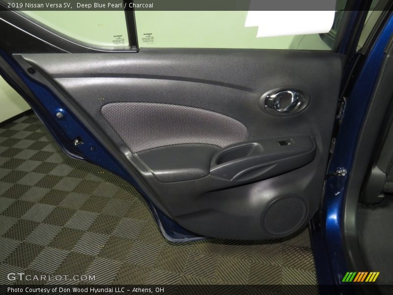 Deep Blue Pearl / Charcoal 2019 Nissan Versa SV