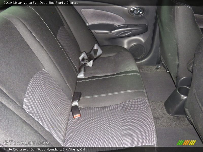 Deep Blue Pearl / Charcoal 2019 Nissan Versa SV