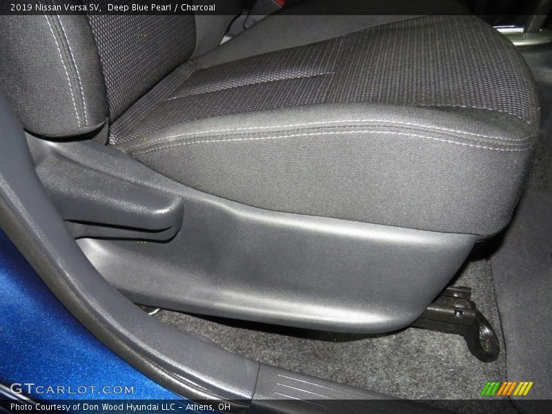 Deep Blue Pearl / Charcoal 2019 Nissan Versa SV