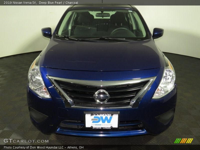 Deep Blue Pearl / Charcoal 2019 Nissan Versa SV