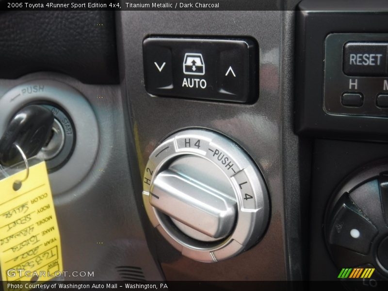 Titanium Metallic / Dark Charcoal 2006 Toyota 4Runner Sport Edition 4x4