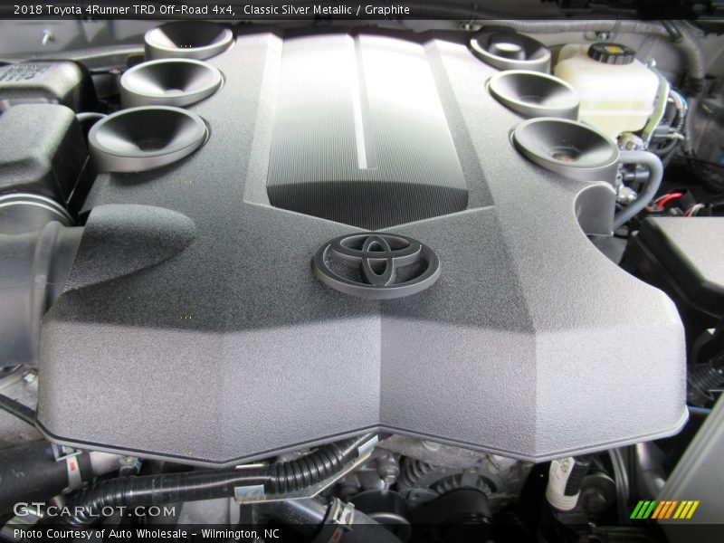 Classic Silver Metallic / Graphite 2018 Toyota 4Runner TRD Off-Road 4x4