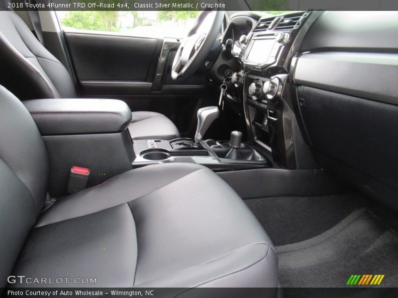 Classic Silver Metallic / Graphite 2018 Toyota 4Runner TRD Off-Road 4x4