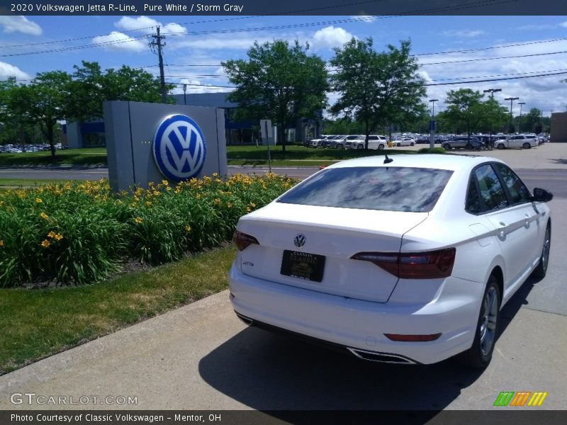 Pure White / Storm Gray 2020 Volkswagen Jetta R-Line