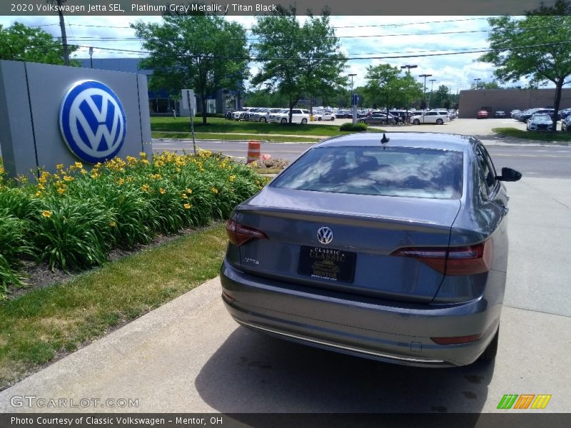 Platinum Gray Metallic / Titan Black 2020 Volkswagen Jetta SEL