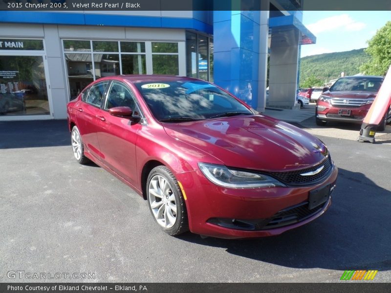 Velvet Red Pearl / Black 2015 Chrysler 200 S