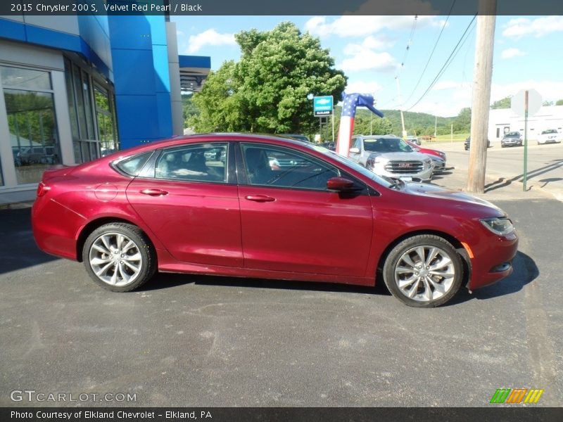 Velvet Red Pearl / Black 2015 Chrysler 200 S