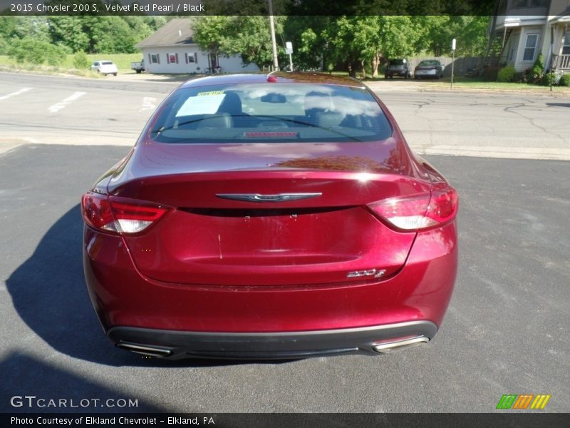 Velvet Red Pearl / Black 2015 Chrysler 200 S