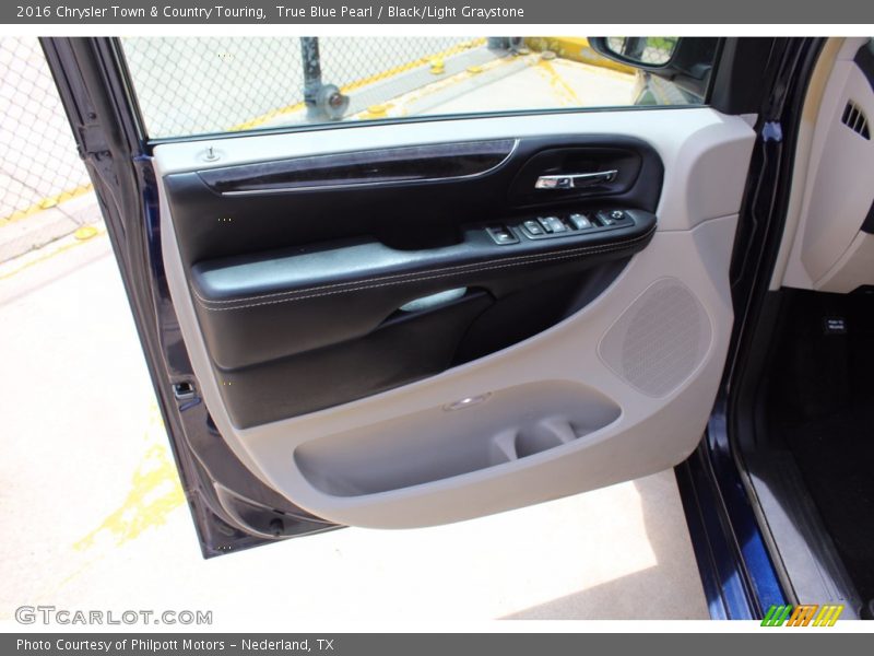 True Blue Pearl / Black/Light Graystone 2016 Chrysler Town & Country Touring