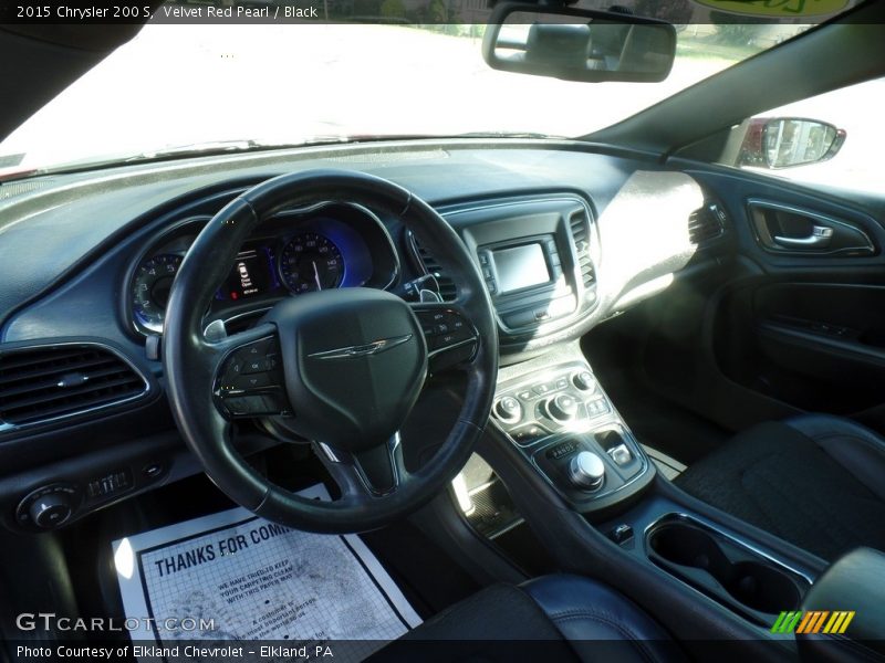 Velvet Red Pearl / Black 2015 Chrysler 200 S