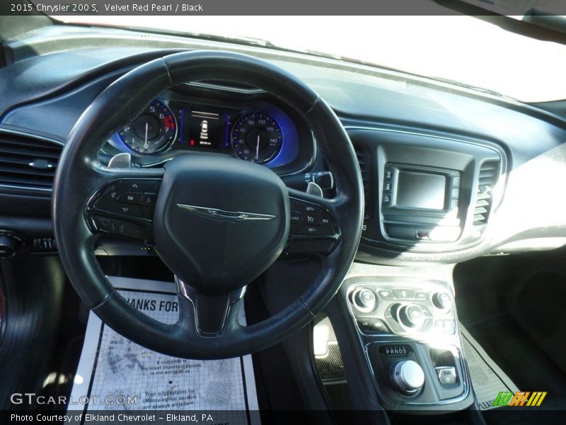 Velvet Red Pearl / Black 2015 Chrysler 200 S