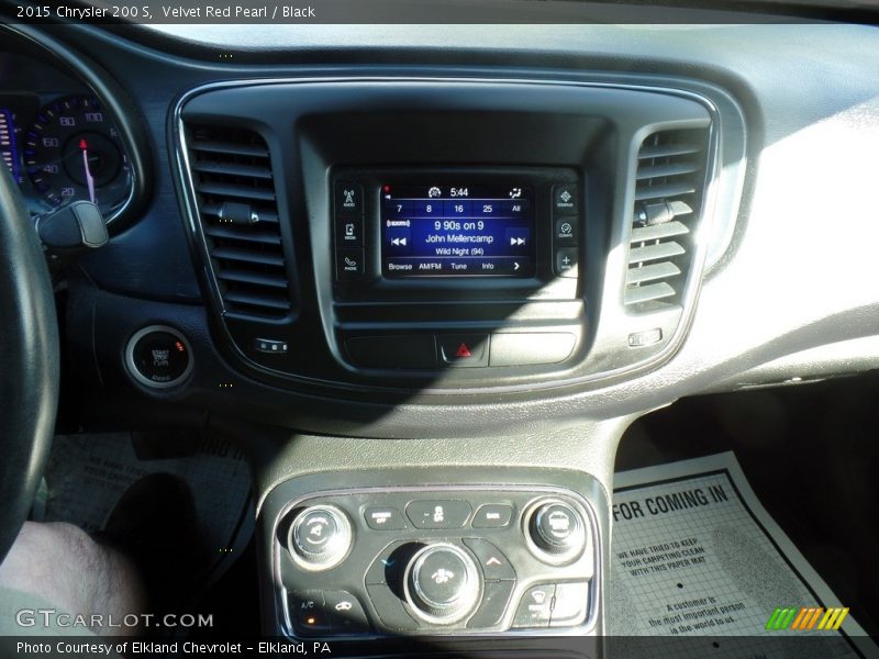 Velvet Red Pearl / Black 2015 Chrysler 200 S