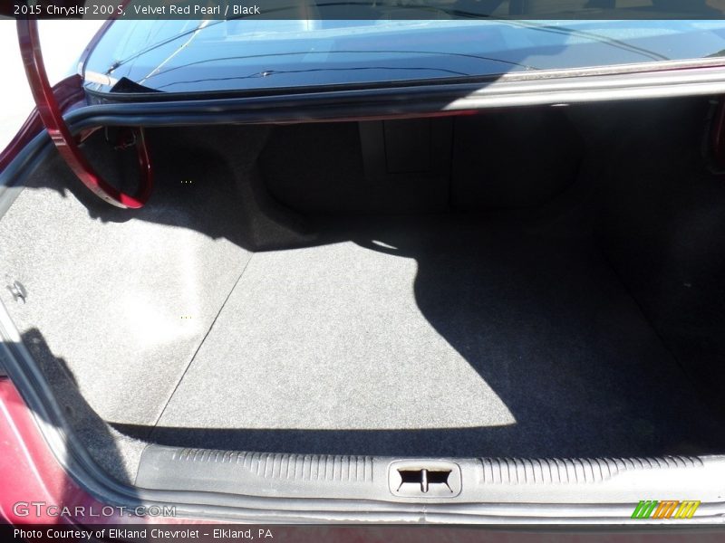 Velvet Red Pearl / Black 2015 Chrysler 200 S