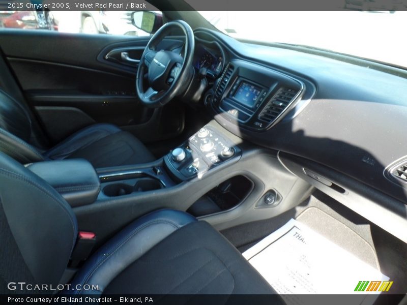Velvet Red Pearl / Black 2015 Chrysler 200 S