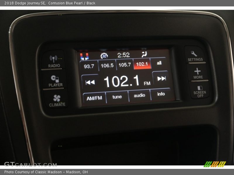 Contusion Blue Pearl / Black 2018 Dodge Journey SE