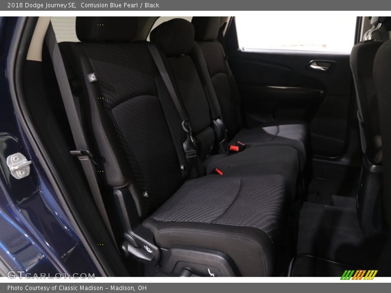 Contusion Blue Pearl / Black 2018 Dodge Journey SE
