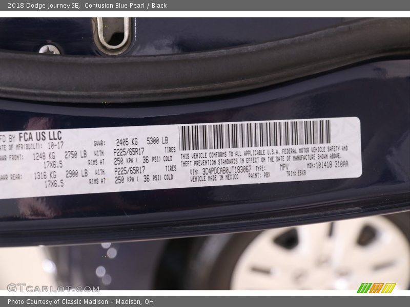 Contusion Blue Pearl / Black 2018 Dodge Journey SE