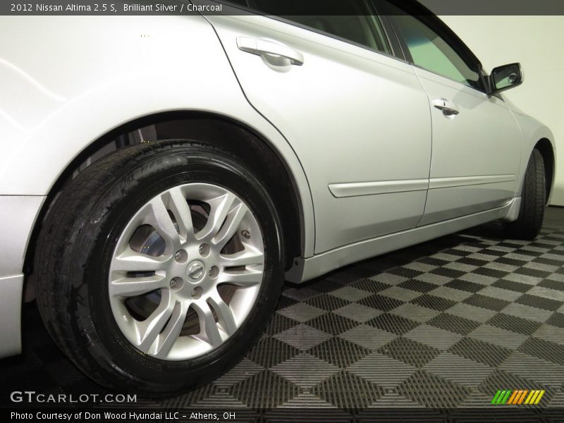 Brilliant Silver / Charcoal 2012 Nissan Altima 2.5 S