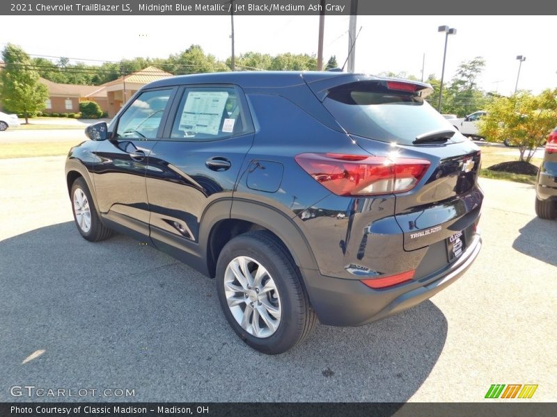 Midnight Blue Metallic / Jet Black/Medium Ash Gray 2021 Chevrolet TrailBlazer LS