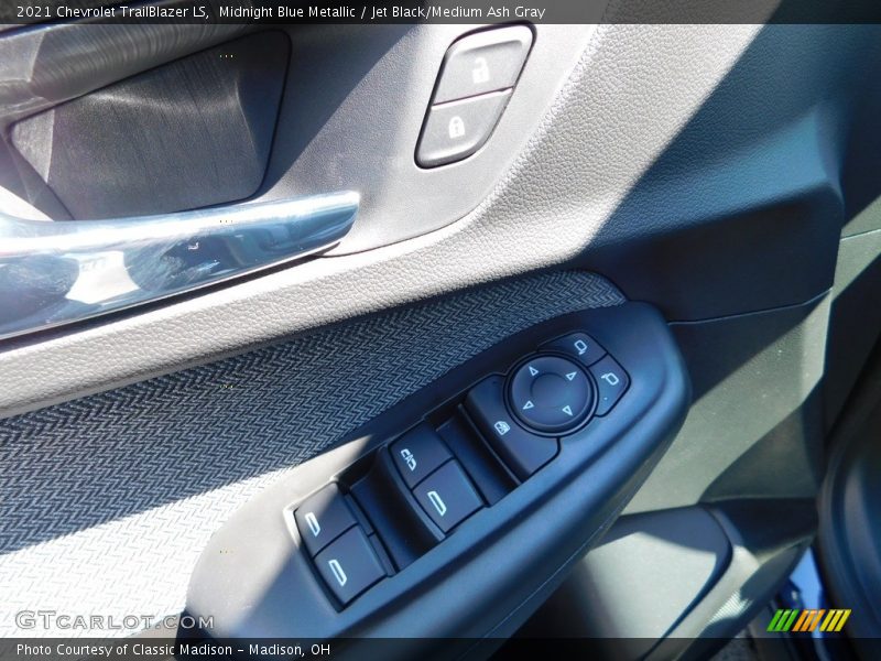Midnight Blue Metallic / Jet Black/Medium Ash Gray 2021 Chevrolet TrailBlazer LS