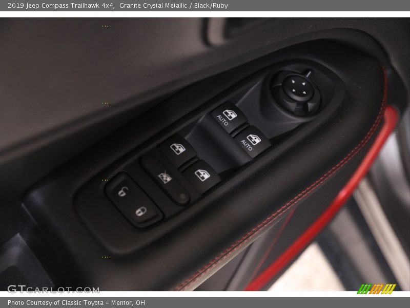 Granite Crystal Metallic / Black/Ruby 2019 Jeep Compass Trailhawk 4x4