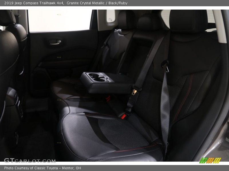 Granite Crystal Metallic / Black/Ruby 2019 Jeep Compass Trailhawk 4x4