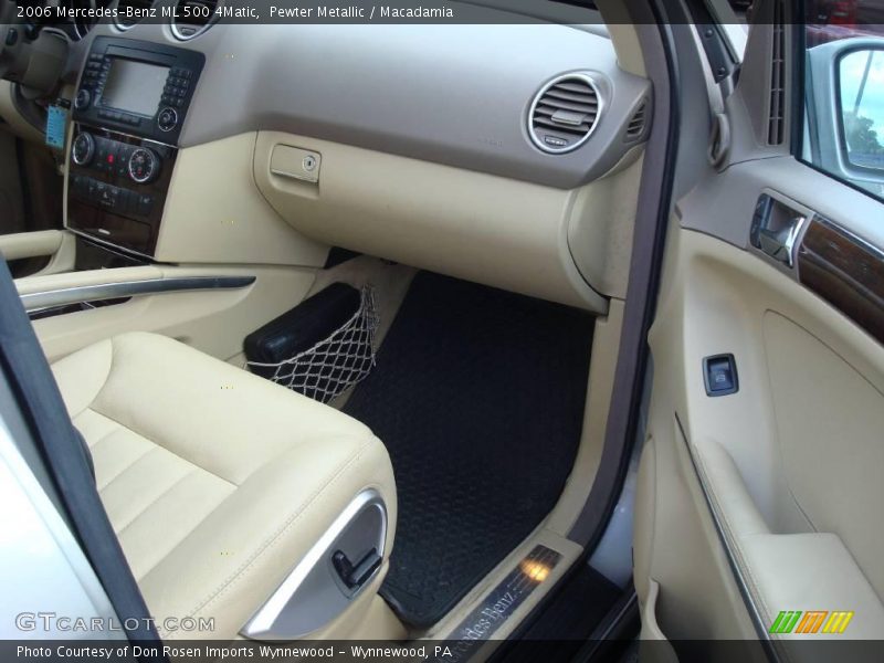 Pewter Metallic / Macadamia 2006 Mercedes-Benz ML 500 4Matic