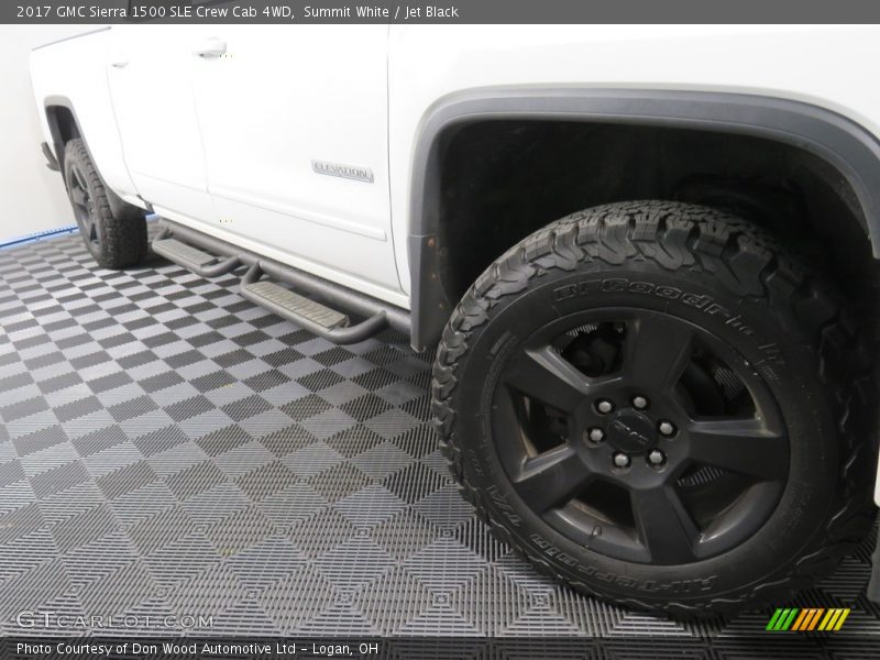 Summit White / Jet Black 2017 GMC Sierra 1500 SLE Crew Cab 4WD