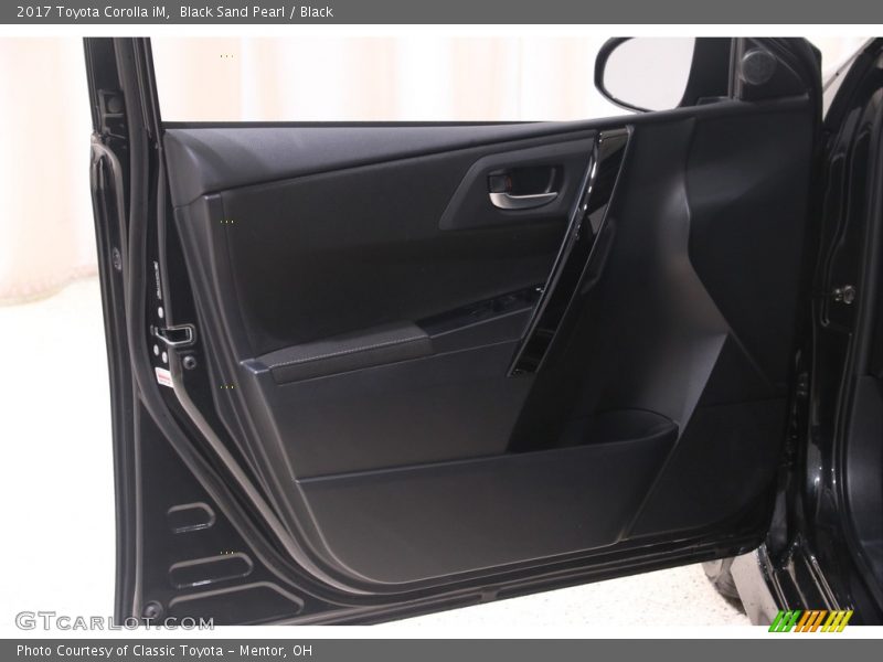 Black Sand Pearl / Black 2017 Toyota Corolla iM