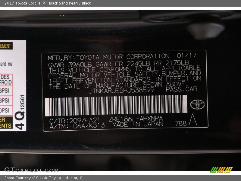 Black Sand Pearl / Black 2017 Toyota Corolla iM