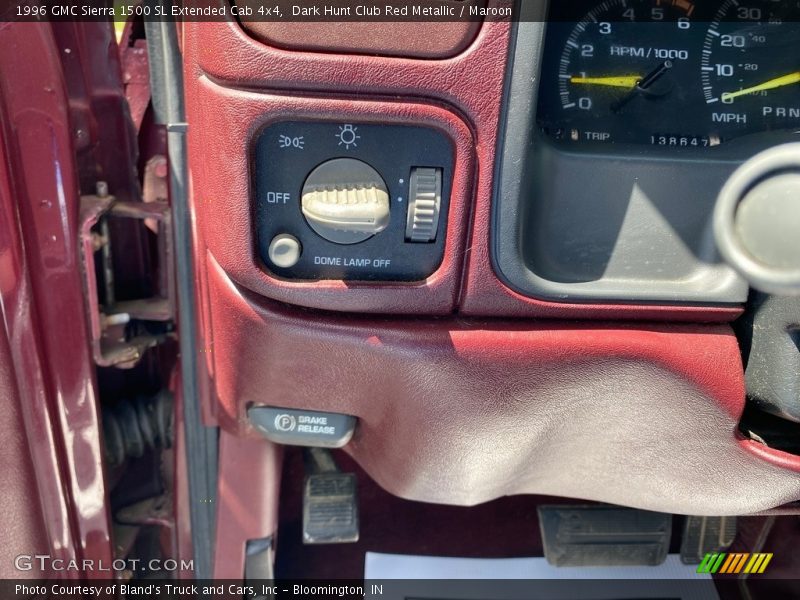 Dark Hunt Club Red Metallic / Maroon 1996 GMC Sierra 1500 SL Extended Cab 4x4