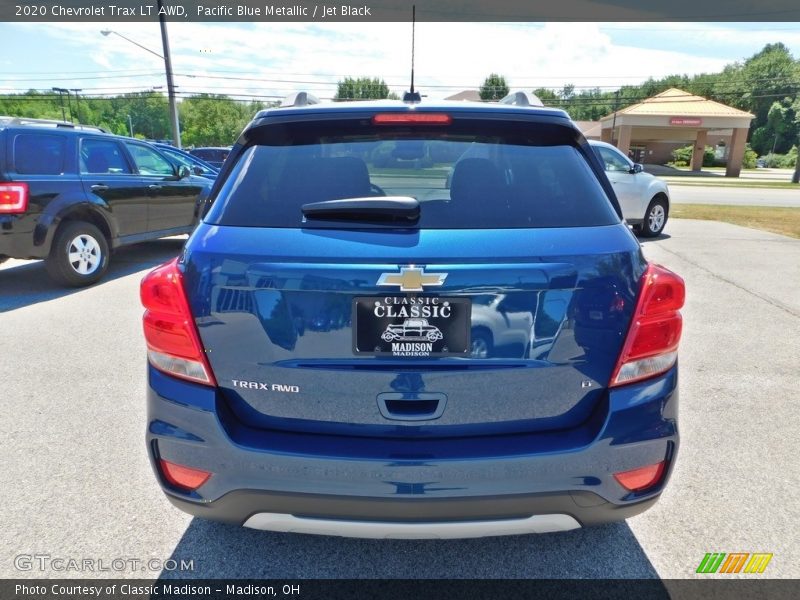 Pacific Blue Metallic / Jet Black 2020 Chevrolet Trax LT AWD