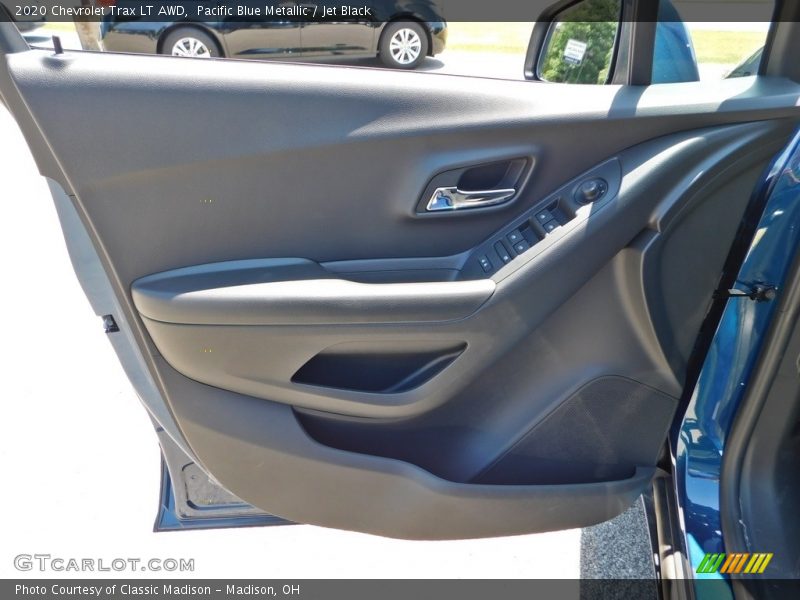 Pacific Blue Metallic / Jet Black 2020 Chevrolet Trax LT AWD