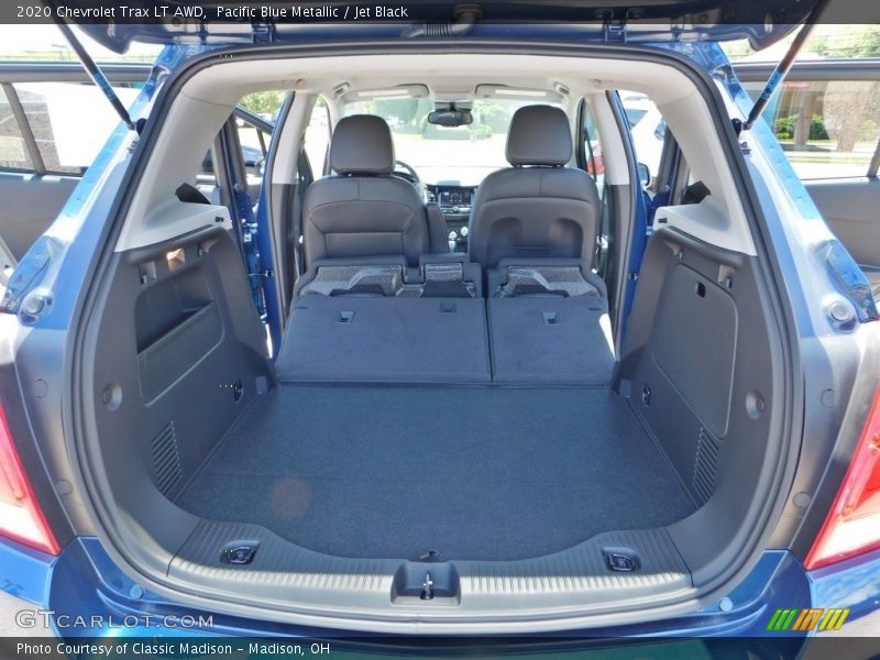Pacific Blue Metallic / Jet Black 2020 Chevrolet Trax LT AWD