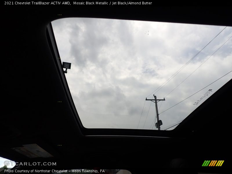Mosaic Black Metallic / Jet Black/Almond Butter 2021 Chevrolet TrailBlazer ACTIV AWD