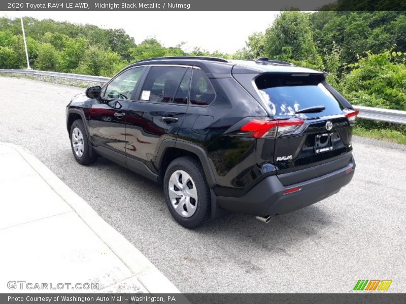 Midnight Black Metallic / Nutmeg 2020 Toyota RAV4 LE AWD