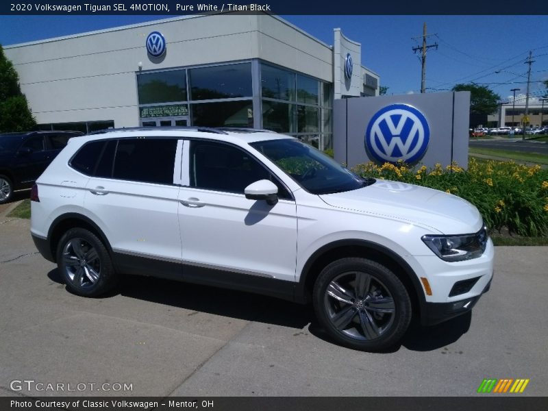 Pure White / Titan Black 2020 Volkswagen Tiguan SEL 4MOTION