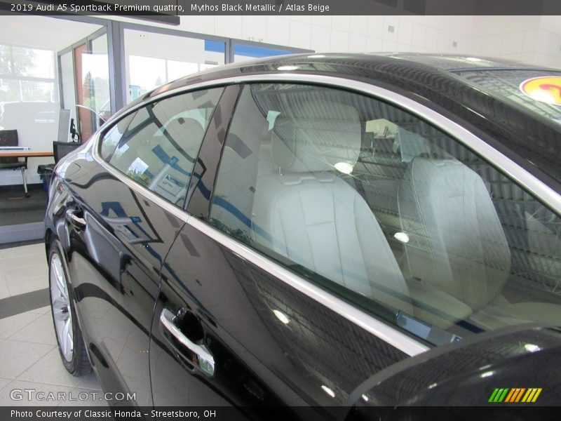 Mythos Black Metallic / Atlas Beige 2019 Audi A5 Sportback Premium quattro